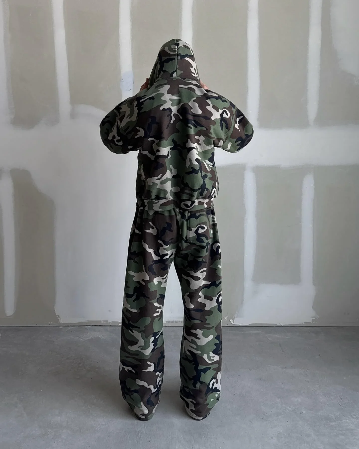 Camouflage Zip-Up Hoodie – Hoodies & Sweatshirts - Image 2